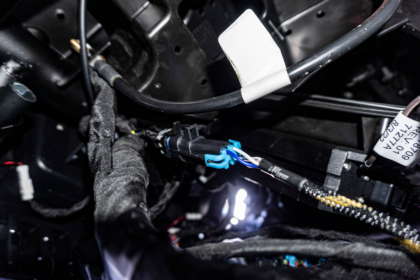 '20-'26 RZR® Pro Series Ride Command Subwoofer RCA Output Harness + Remote | UTVS-PRO-RC-SUB-OUT